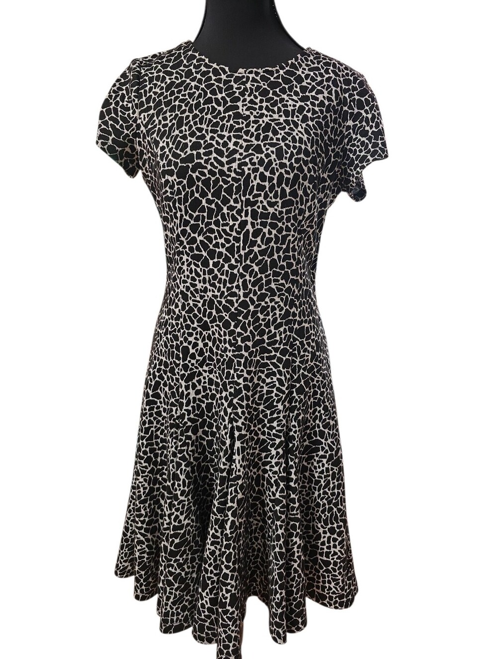 Calvin Klein Black and White Short Sleeve Fit-and-Flare Skater Midi Dress 4